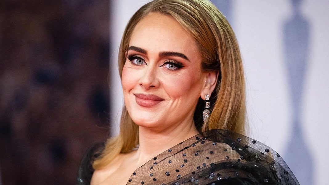 Fake Showbiz News tweet media