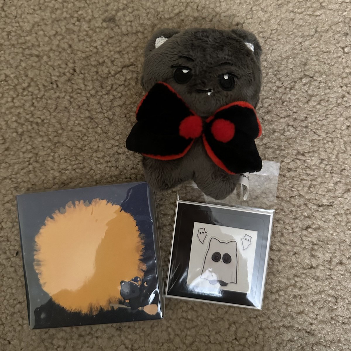 yyangGOs's tweet photo. #yyarrive β₯ο½₯β’ @jjongkyulla πββ¬
jjongkyulla is so cute! also if you bought the set (doll + cape), youβll also receive a notepad and stickers! https://t.co/rpr0miN5dR