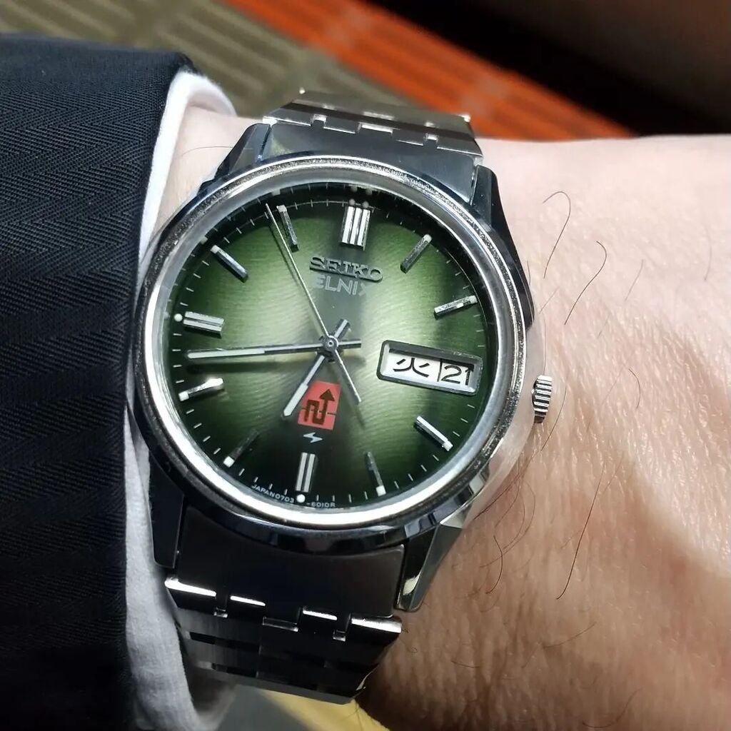 chronotron2's tweet photo. 今日はセイコー最後の電磁テンプモデルのエルニクスで。8振動のハイビートが小気味良い。
#今日の時計#セイコー
#エルニクス #セイコーエルニクス #電磁テンプ #todayswatch #seiko #elnix #seikoelnix #electronicwatch #tw https://t.co/vgne0tVqA9