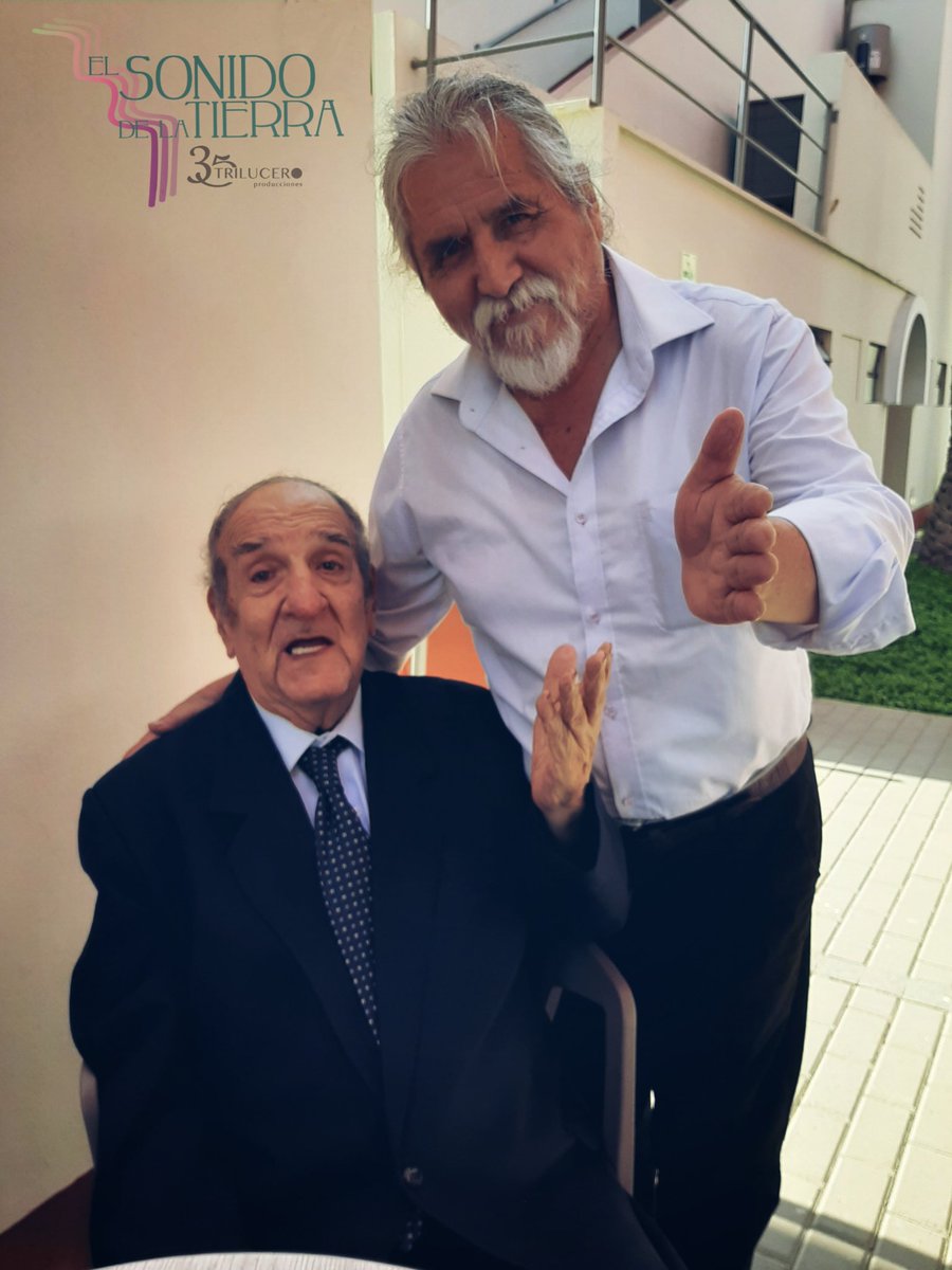 manuelchaprado's tweet photo. Grato encuentro con el maestro Jorge Núñez Del Prado, fundador de los eternos Campesinos y del proyecto El Sonido de la Tierra; juntos en el marco del 71° aniversario de la APDAYC.

📸: @trilceprado | @trilucero https://t.co/g4a1rfDGFy