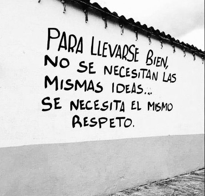 “Solo una mente educada 
puede comprender 
un pensamiento diferente al suyo 
sin necesidad de aceptarlo.”

Aristóteles