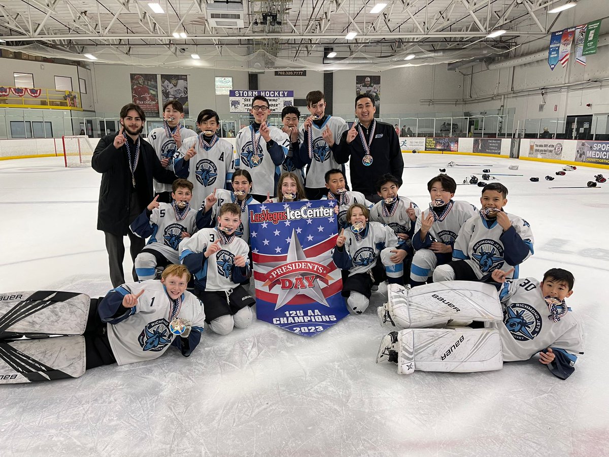 RichmondJetsMHA's tweet photo. 🎉 BREAKING NEWS 🎉 Our U13A1 team excelled in Las Vegas and came out on top! 🏆🥇 We're so proud of our young champs for representing the Richmond Jets with honour and bringing home the gold🥇Congrats to our U13A1 team! #Champions #LasVegasIceCentreTournament #HockeyLife https://t.co/De3h2w6aJz