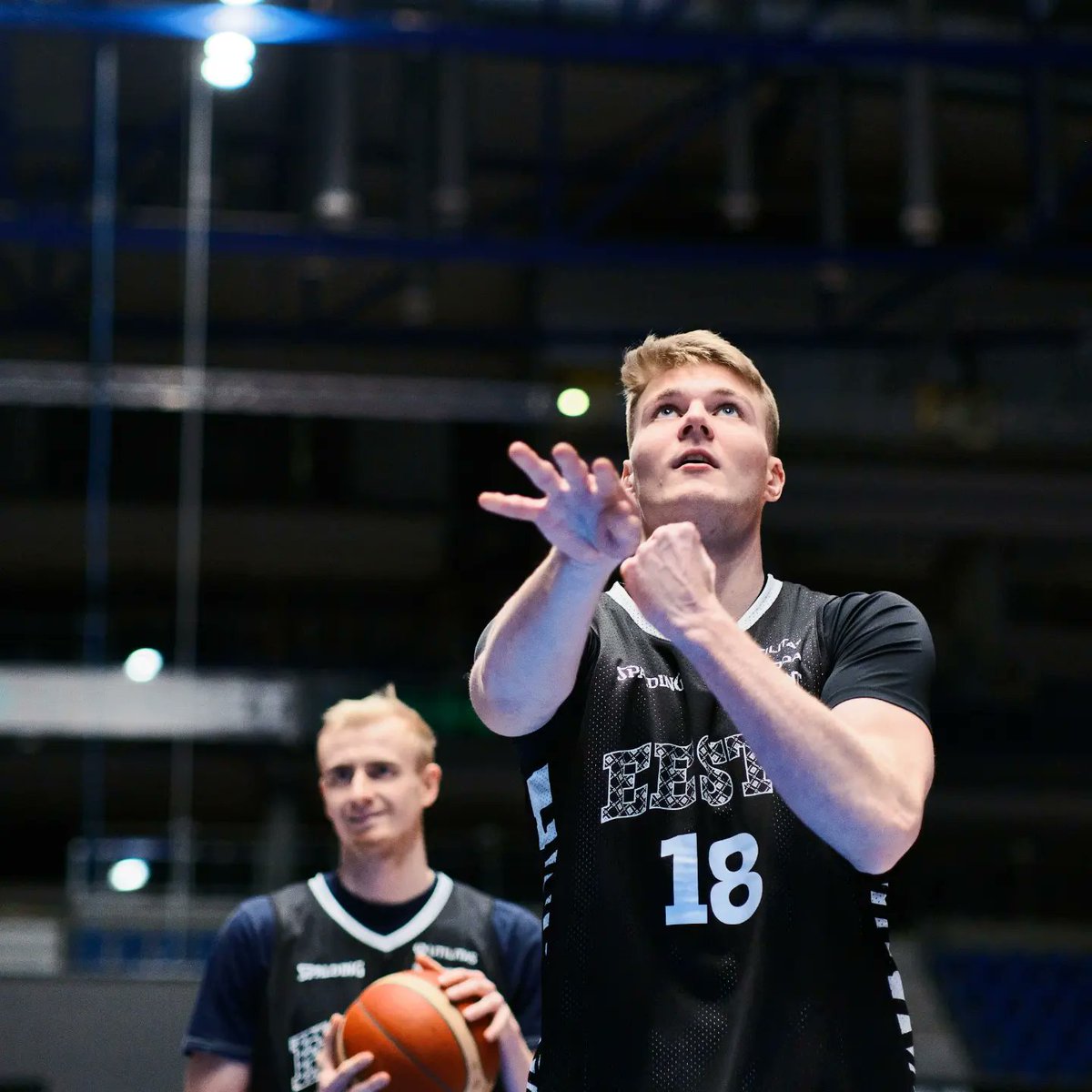 dinamo_sassari's tweet photo. 𝗞𝗔𝗦𝗣𝗔𝗥 𝗧𝗥𝗘𝗜𝗘𝗥 𝗙𝗜𝗕𝗔 𝗩𝗜𝗕𝗘𝗦

🇪🇪 Kaspar Treier si sta allenando con la nazionale estone in vista dei match contro Slovenia e Svezia per le qualificazioni a @FIBAWC

#fiba #estonia #national #treier #dinamo #siamsemprequa https://t.co/40LlyugWLu