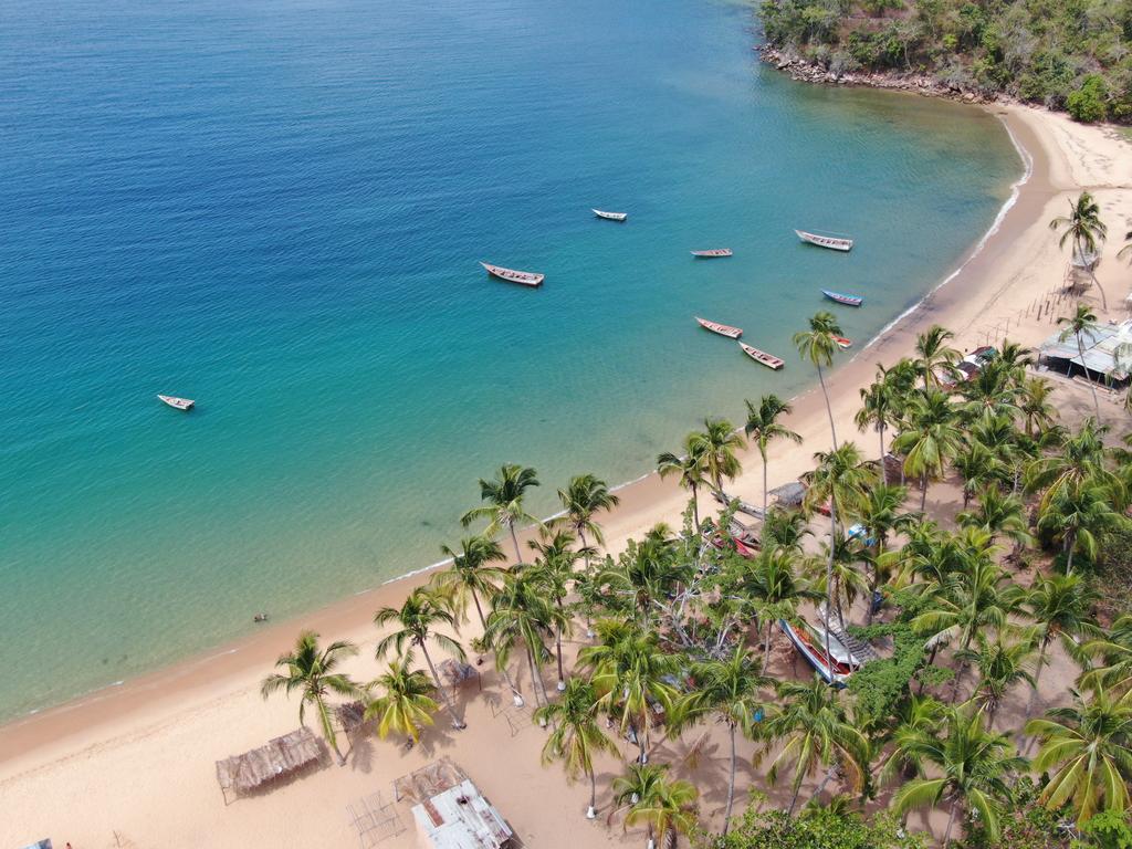 tineophoto's tweet photo. #Playacolorada y #Arapito en #Mochima NO ES Anzoátegui ES ESTADO #SUCRE

De hecho el 70% de Mochima pertenece al estado Sucre al igual que los altos que se llamaban Altos de Santa Fe y le cambiaron el nombre a Altos de Sucre por la misma razón. https://t.co/FN1ejDBm49