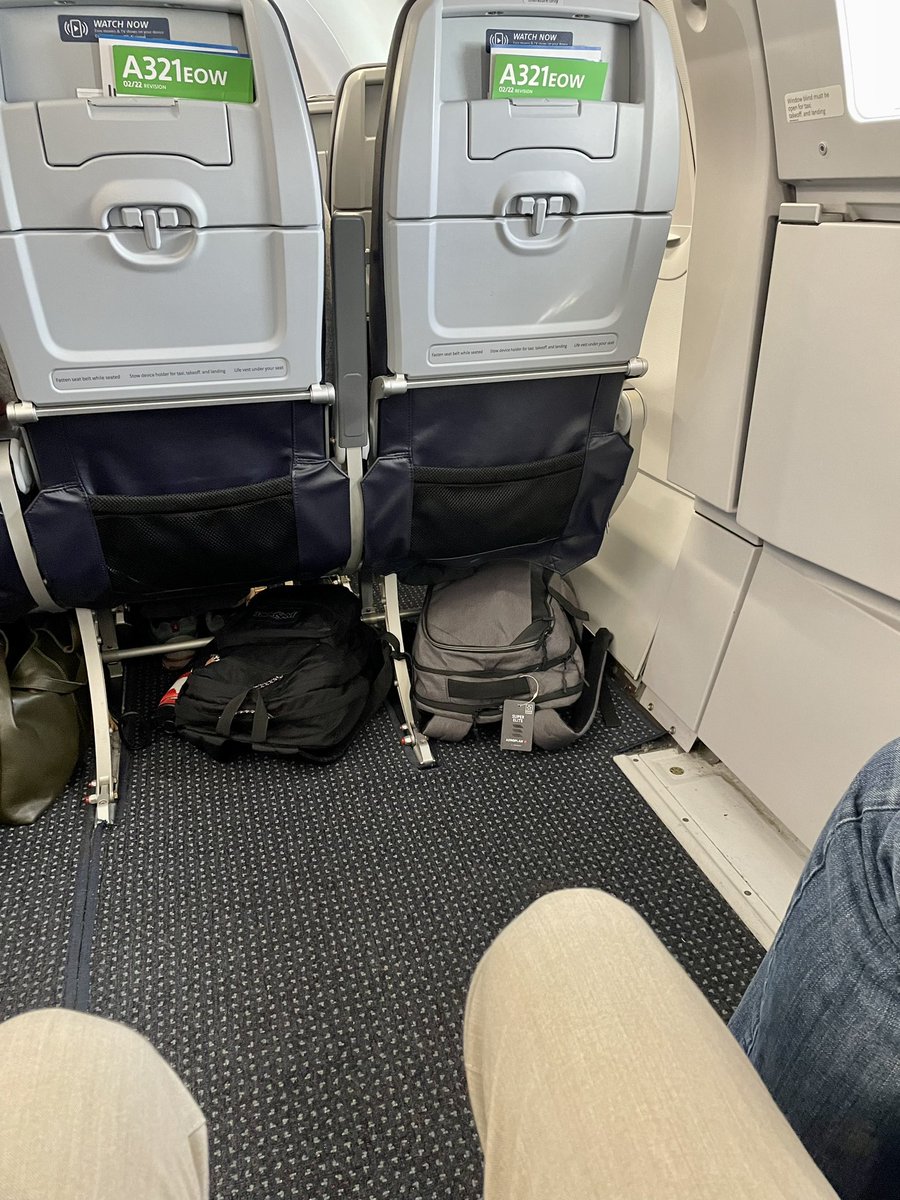 vgolfman's tweet photo. Middle seat but decent leg room. 😏 Pumped to talk clubs, balls, tech & fitting on a three city midwest tour! #ExitRow #TwoTicketsToParadym https://t.co/CmWnDtYKOk