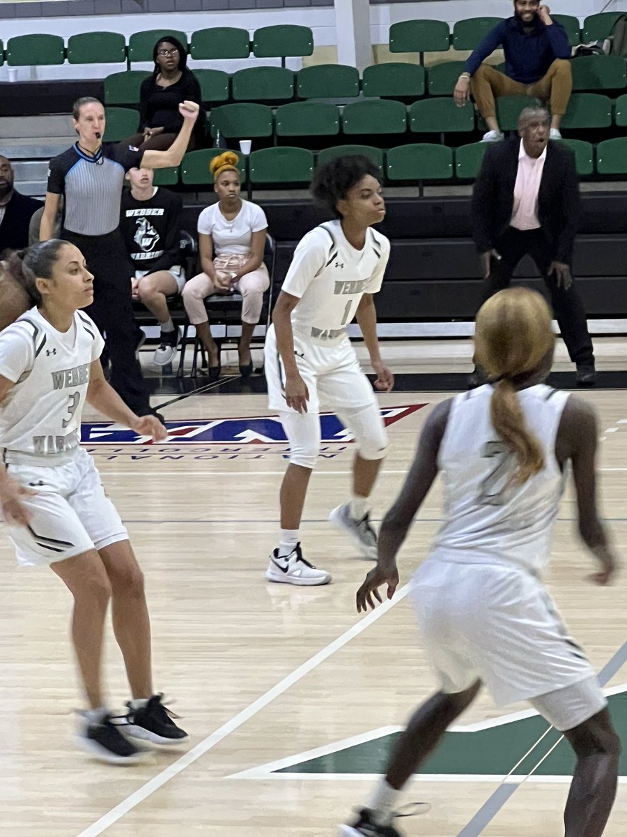 WESTORLANDOWIL1's tweet photo. Coach Allie balled out for her senior night!!! 10points 9 rebounds 4 assists 4 steals. We are so proud of her🏀#greatballer #greatcoach https://t.co/Znc8WVnnD3
