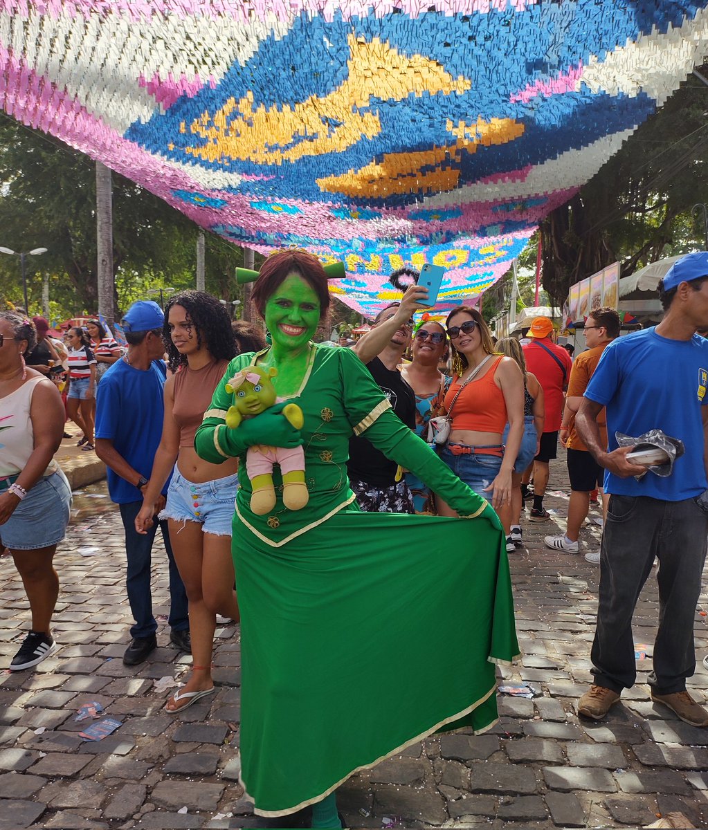 xandadosanjos's tweet photo. Carnaval de Olinda, eu te amo.
#Carnaval2023 #carnavalPE
#carnavalOlinda2023 https://t.co/REKPHzP74P