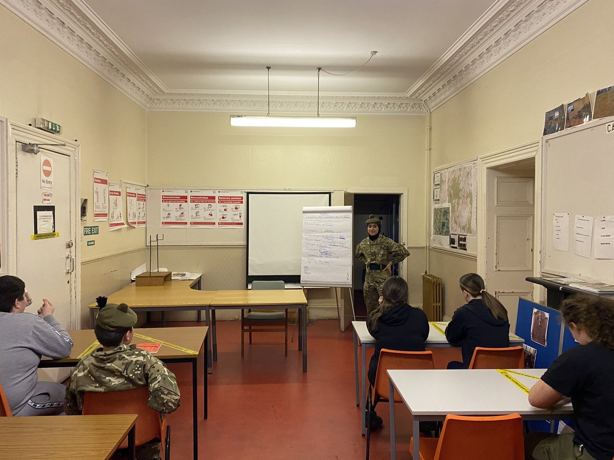 DumfriesD's tweet photo. Great turnout tonight! 🎊 Welcoming new recruits to detachment with icebreakers! https://t.co/mdXgHvkag5