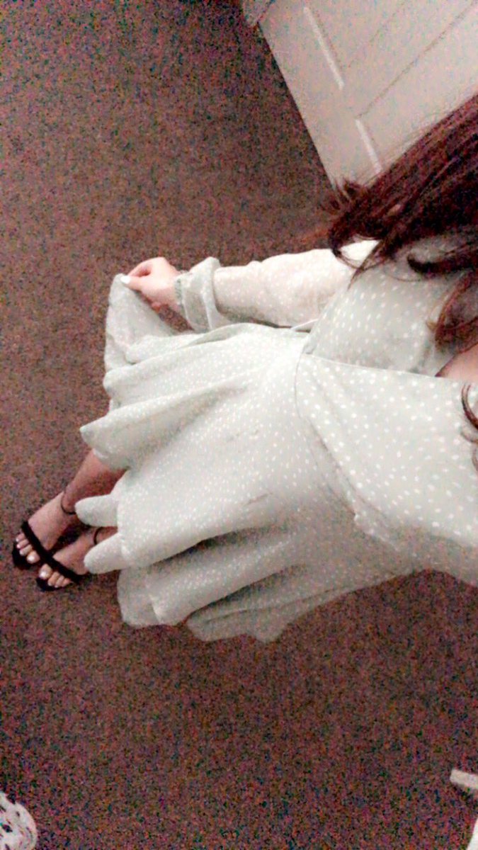 siidlicious's tweet photo. the dress 🤍 https://t.co/O85IYouRgx