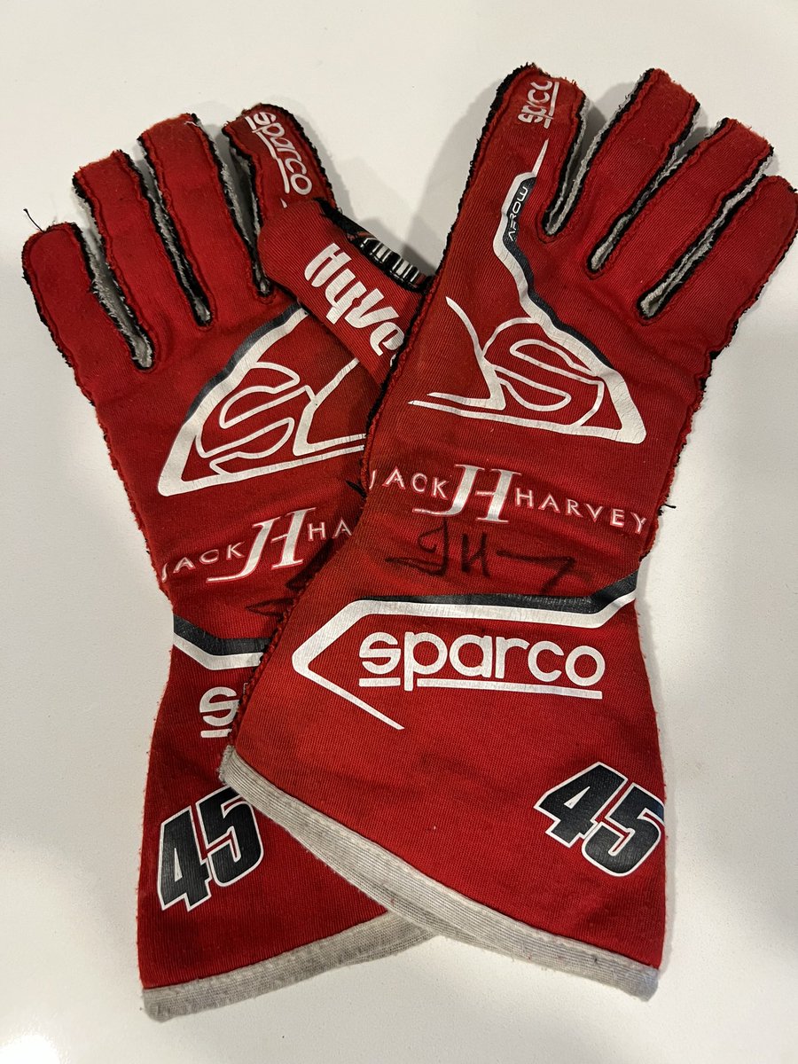 jack_harvey93's tweet image. I have really appreciated everyones support this off season! So here’s a giveaway as a little thank you from me, to you! 

Like and retweet for a chance to win✌🏻#GoJackGo