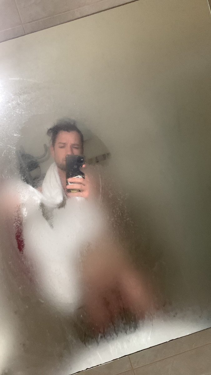 RodrigoStucchi2's tweet photo. Hot shower for a cold night! ❄️🔥 https://t.co/frKJuDSmhH