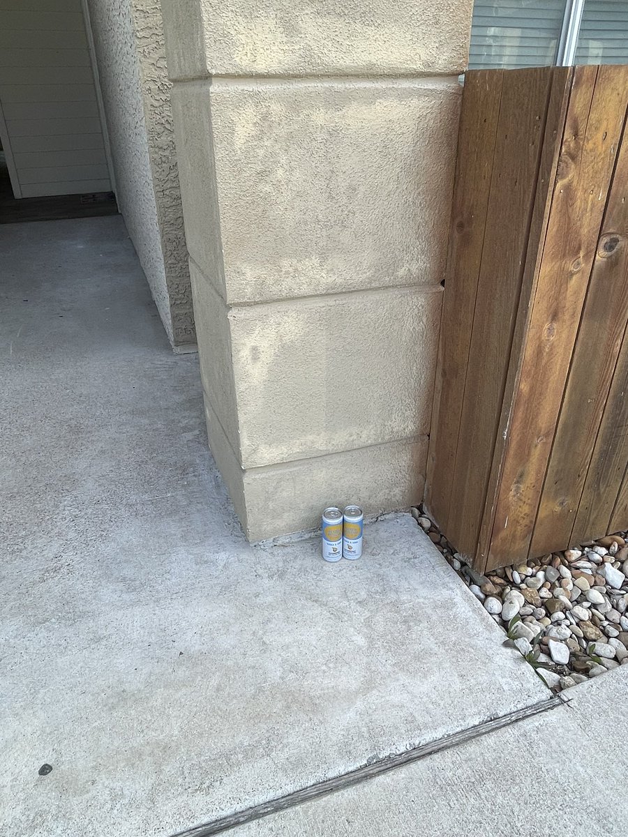 43 retweets and I’ll post a vid of me shotgunning these 2 High Noons that have been sitting in the sun at my apartment building for the last 3 days