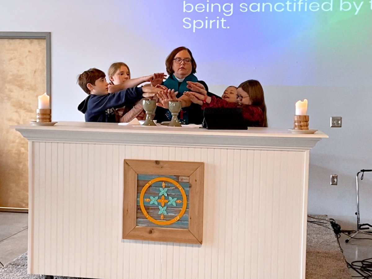 stnickshillctry's tweet photo. Sunday Recap: we celebrated Transfiguration Sunday yesterday with a painting party! It was such a beautiful day! 😊
#stnickshillcountry #transfiguration #lent #worship #transfigurationsunday #episcopalchurch #bulverdetx https://t.co/jLD3xGIzrY