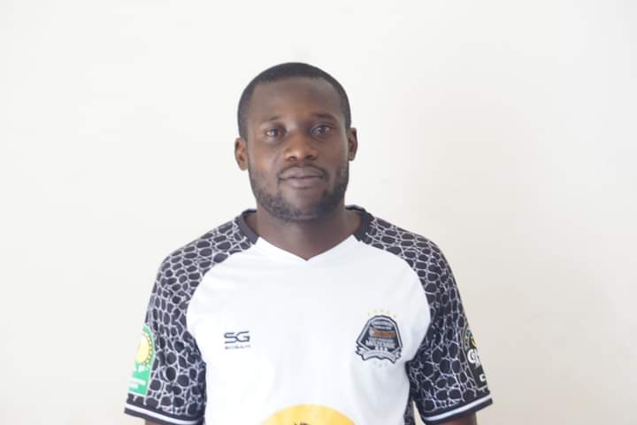 COMMUNIQUÉ NÉCROLOGIQUE 
Le #TPM a appris avec une profonde tristesse le décès soudain, ce lundi 20/02 soir, de Godet MASENGO, son latéral droit. Le jeune formé à l'Ecofoot Katumbi a évolué au sein de cette Académie et est passé par le CS Don Bosco avant d'intégrer l'équipe 1ère