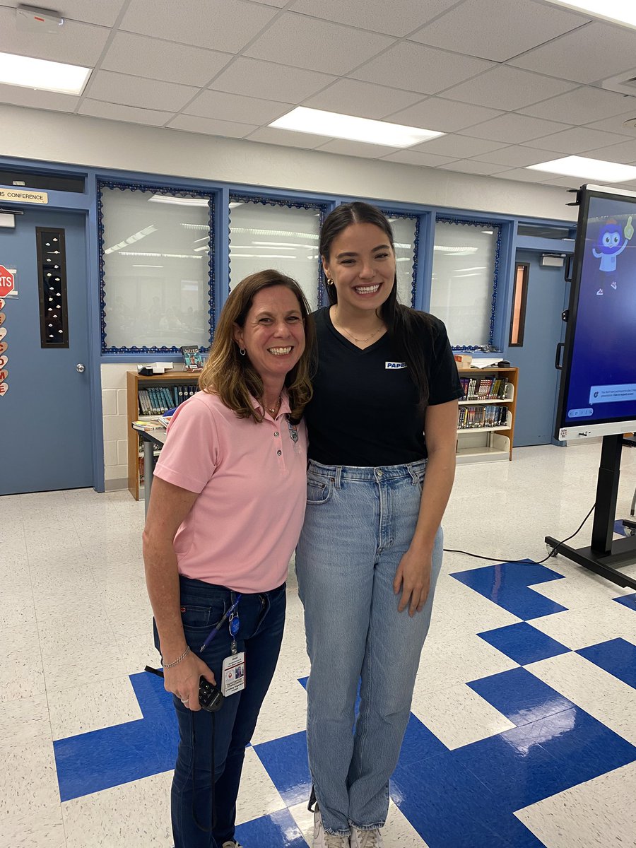 GatorsWlms's tweet image. Thank you @paperlearning and @ColleenAtPaper for showing us that learning doesn’t remain “stationary”! Our knowledge on PAPER increased “10 fold”! @pbcsd @sdpbc_lindsay