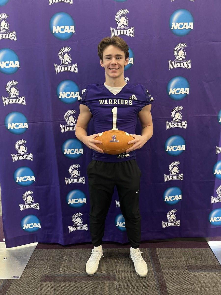 I had a great time at Winona State today. Thank you <a href="/TrevorOlson62/">Trevor Olson</a> for the invite! <a href="/WinonaState_FB/">Winona State Football</a>