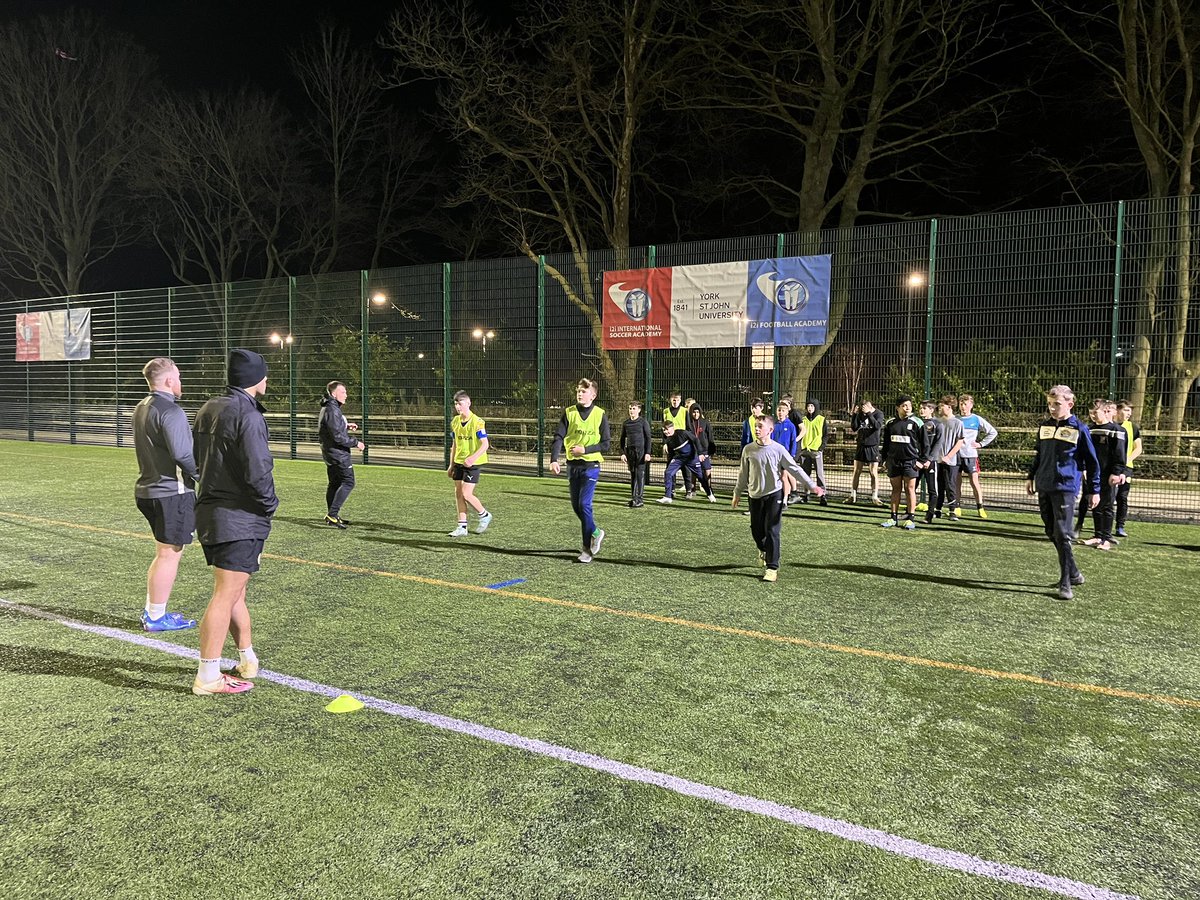 rich_tinker's tweet photo. @HeworthRugby U14s coaches still in Toulouse… no problem thanks to @Leatt90 @bailey_antrobus @conorfitz9813 @YorkRLFC @yorkrlfcfound Great session for the lads who showed great skill, respect and hard work #RiseUp #FutureYorkKnights https://t.co/lcik3XUxBc