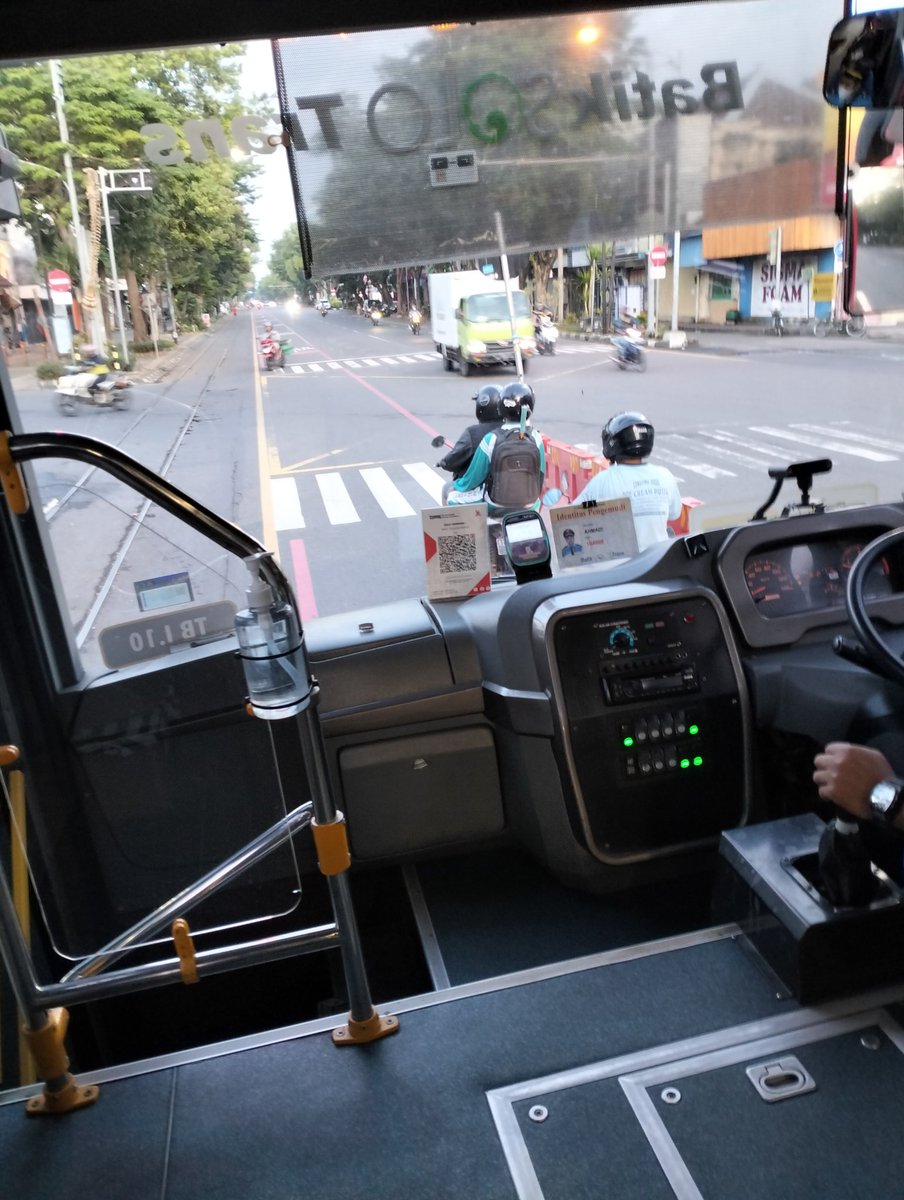 Narwitie tweet media