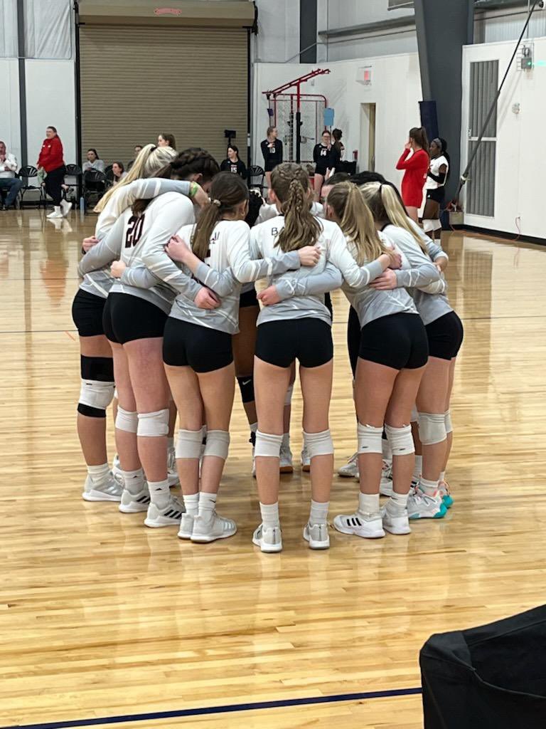 banzai15select's tweet photo. That’s a wrap on Presidents Day. Went 3-4. Ready to go back to the gym and come back stronger. Good job Banzai!@Banzaivb https://t.co/aVSRld7eg6