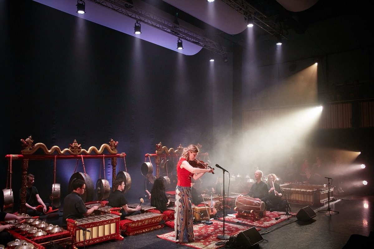 MelMmercier's tweet photo. Beautiful photos by @Maurice Gunning of @IrishGamelan Orchestra, Jennifer de Brún, @ioscar_ie, Diane Daly, @iarlavox, @Kaiameye Nick Roth, @kturnersong, @Colin Dunne, @aileen_dillane, @Matthew Noone and BA World Music students in concert at @IWorldAcademy https://t.co/Vn3hvwwA3T