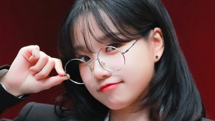 Hoy se cumple el #𝟷ːy𝕖ar𐀶𝕾candals y esta beauty bunny no iba a faltar para festejarlo con Yeye, por eso hoy estaré presente en el #𝑔las𝕤y𖥧·𝑓an𝕤ign. ¡Voy a pasarlo genial! 

ˑ ♥︎ 𝒑𝒆𝒕𝒊𝒕𝒆 𝑏𝑢𝑛𝑛𝑦 ˚ ✶ ༘ #𝒮𝘌𝘐𝘙𝘐𝘕