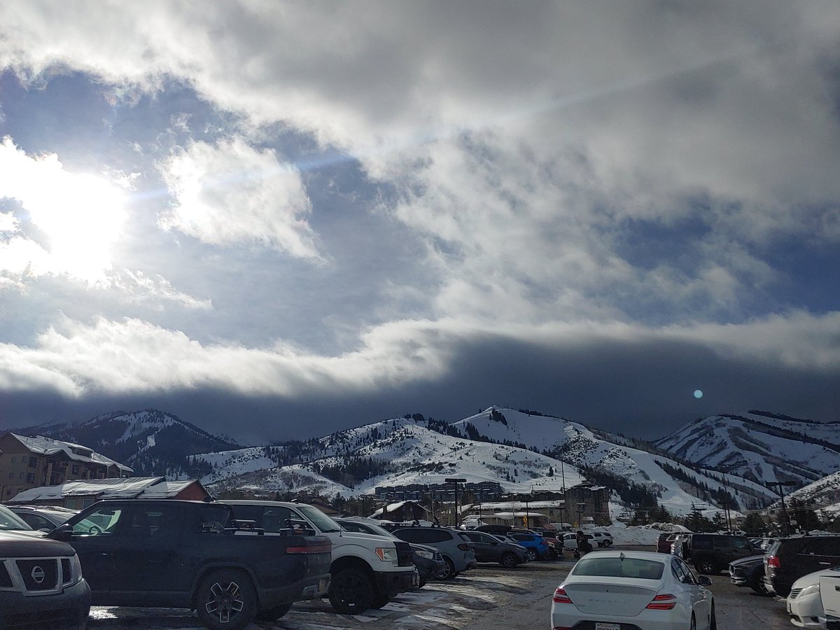 chuckletoots's tweet photo. With the dark cloud hovering over today's news on @PROOF_CONF canceled! It can only be one thing! #powday over the next 72hours! 
 Will be out with the @moonbirds #skiteam. Shredding between 1-2ft of new #snow Things happen keep pushing forward @proof_xyz @oddities_xyz #powhuffin https://t.co/XK4w7lcblv