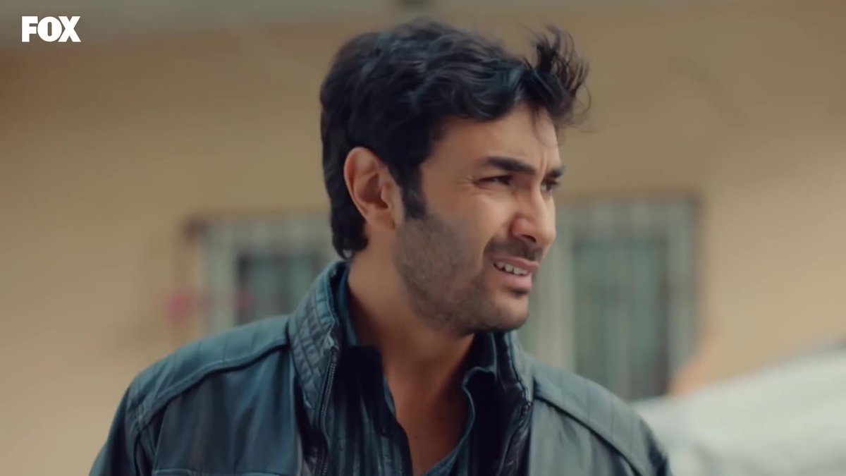 Ay, si. Si. No te preocupes, no lo haré.
Está bien.
Con que enfrentamiento armado, vaya...

SELIM EN SU SALSA
#AmorDeFamilia