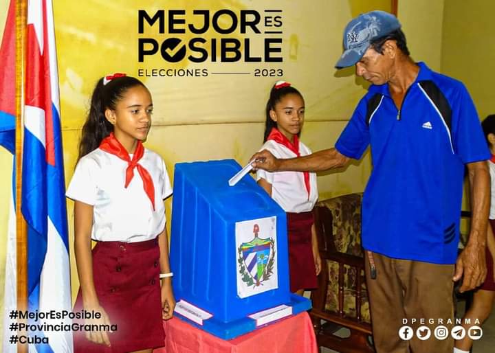 analidiaom's tweet photo. Las elecciones nacionales en Cuba constituyen en una movilización alegre y entusiasta, pues no hay triunfo mayor que la posibilidad de decidir el futuro con soberanía y libertad. #MejorEsPosible #YoVotoPorTodos #VotoUnido #LaHabanaDeTodos @gobhabana @AMPPCHabana https://t.co/m6gRKJCLvR