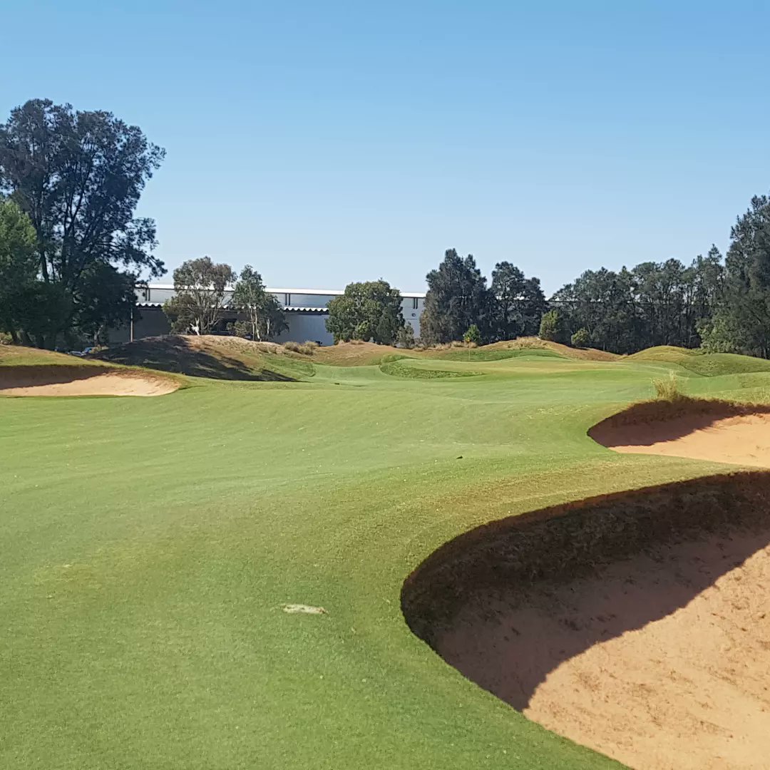 Glenelg Golf Club in #southaustralia has a great mix of short and long holes well designed with outstanding bunkers. #top100golfcourseinaustralia @ewanports @nickohern @paulsheehangolf #Corporategolf #golf #tourmentality #startingfromscatchtogetbacktoscratch @glenelggolf