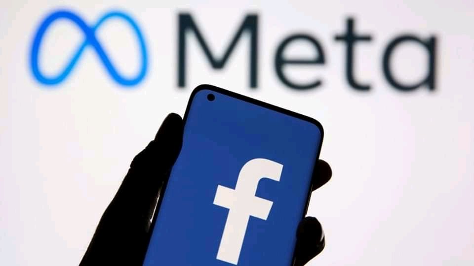 le_4eme_pouvoir's tweet photo. 🇺🇸 #Mark #Zuckerberg a annoncé la mise en place future, d'une certification payante des comptes @facebook & @instagram à 11$ par mois. Premiers pays concernés: L'#Australie et la #Nouvelle #Zelande avant de s'étendre à d'autres États.
#LeQuatrièmePouvoir https://t.co/q2fPt2QUVZ