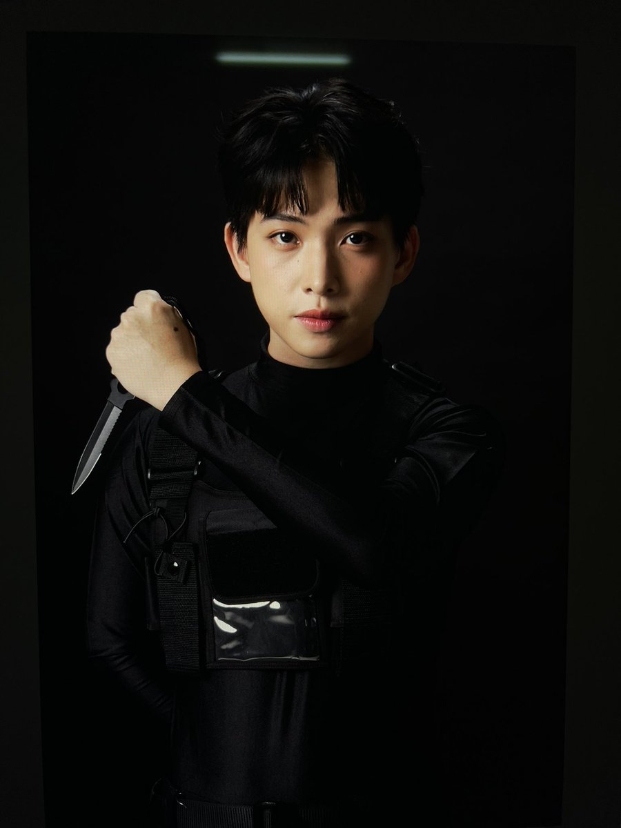 Raikantopinido's tweet photo. ACTUALIZACIÓN
Sesión fotográfica de "Punk Sky".
#punkspyfitting
#Punkspyกับคุณชายใสซื่อ#raikantopinido #blthai #blfans https://t.co/mzVFEDQEDM