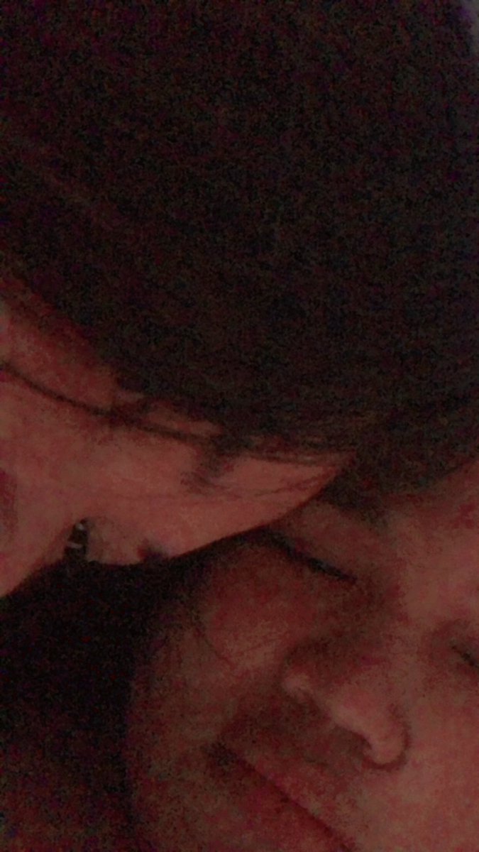 kapitan0214's tweet photo. nangungulila nanaman ako sayo uwi ka na iloveyou🥺🫶 https://t.co/SiB8hiuPhE