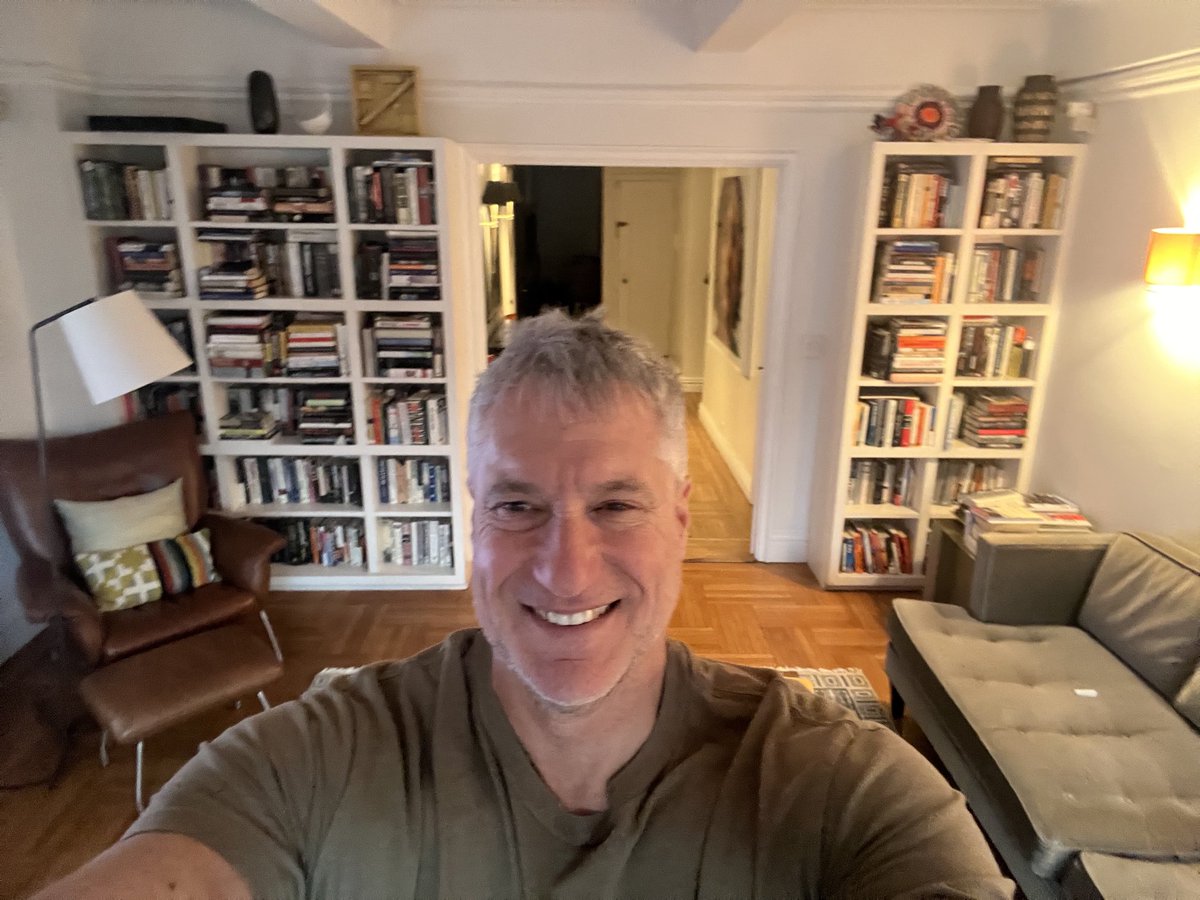 SDonziger's tweet photo. Almost 1,300 days after my arrest, the US Supreme Court will decide Tuesday whether to accept the appeal of my unprecedented contempt case prosecuted by Chevron. At stake: whether private corporations can prosecute their adversaries. 

Say a prayer tonight for the rule of law. 🙏 https://t.co/5TKEErMuFI