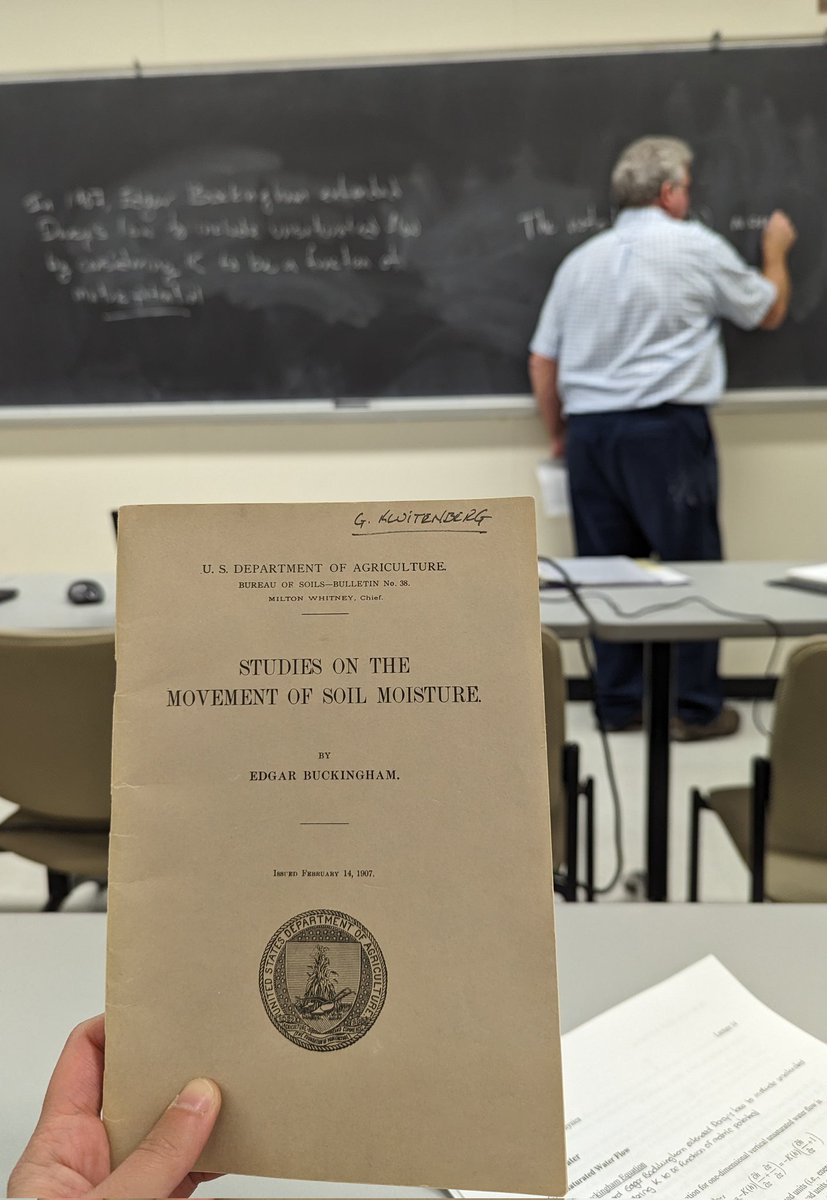 📸 Exciting moment in class!
Dr. K shared a treasure with us: Edgar Buckingham's 'Studies of the movement of soil moisture' from 1907.
Can't wait to learn from this fascinating read! 🌱💦 

#SoilScience #HistoryOfScience
@KStateAgron  @agsaksu