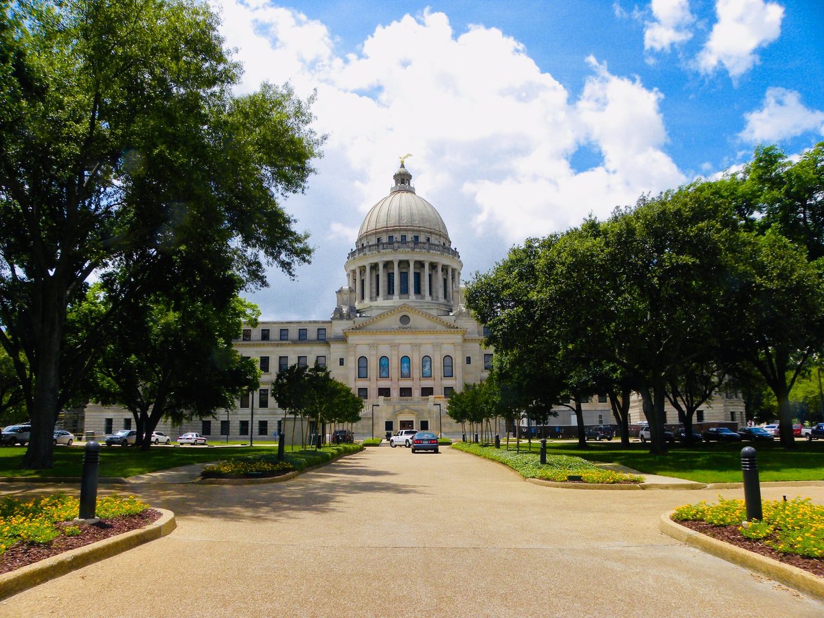PlaceAholic's tweet photo. 20 Best Places to Live in Mississippi https://t.co/DUjUE8JO11 https://t.co/dyn6juklZ9