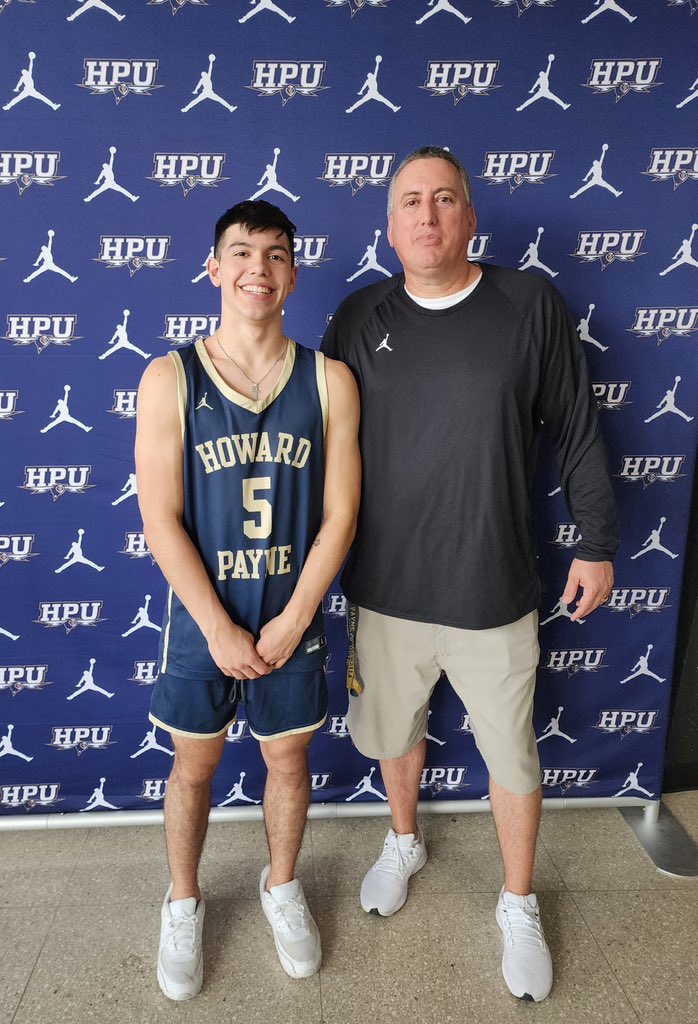 Jbuckets15 tweet media