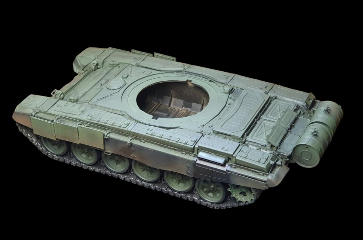 Military1Models's tweet photo. T-72B3 Hull Complete... shop Meng Models Today at https://t.co/ZSMGHMOxxZ
#mengmodels https://t.co/64sUm3MBVu