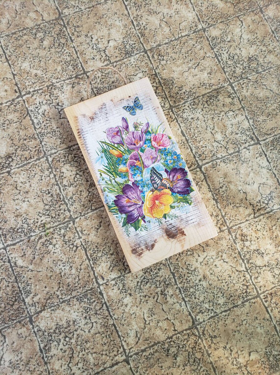 #Plank #pansyflowers #butterflies, #ViolaFlowers #walldécor, #Butterflies #woodenplaque, #Handmade #kitchenplaque, #Frenchcountrydécor etsy.me/3xAxoDV via @Etsy