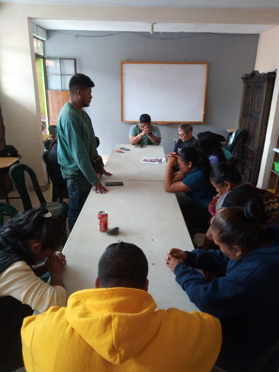 BelieveGuate's tweet photo. Happy and blessed Monday! In the past weeks we meet every Monday to have a devotional time with the parents of the children and staff. We put our kids lives and our week in God’s hands.
It has been a blessing!
God bless you all!! https://t.co/LiDgcekNkN