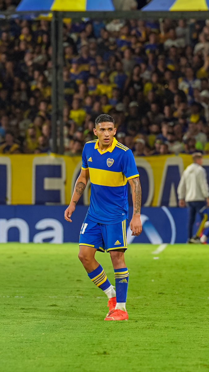 efernandez1005's tweet photo. En casa💙💛💙 https://t.co/tUUDCdsTyi