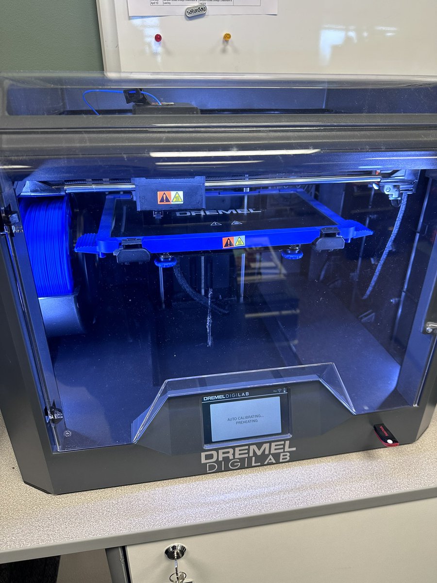 LeanderISD Libraries tweet media