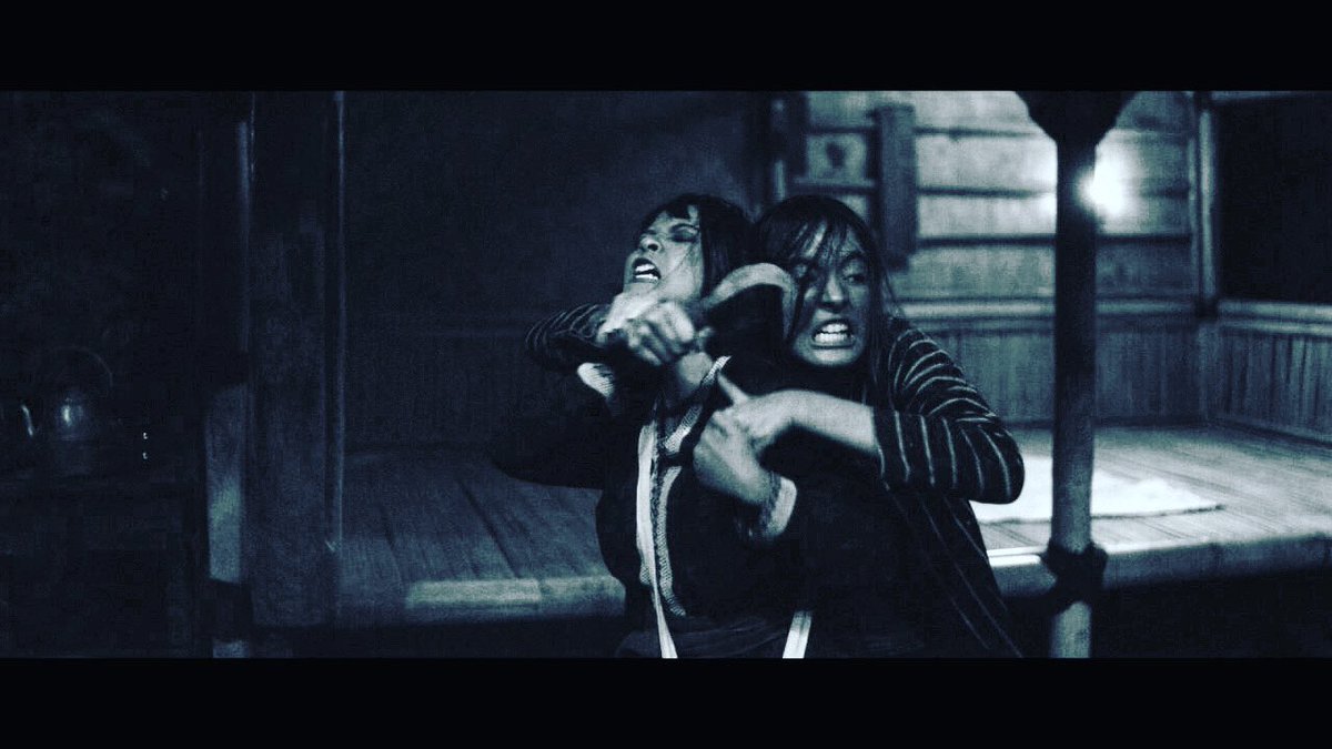 next on Para betina pengikut iblis