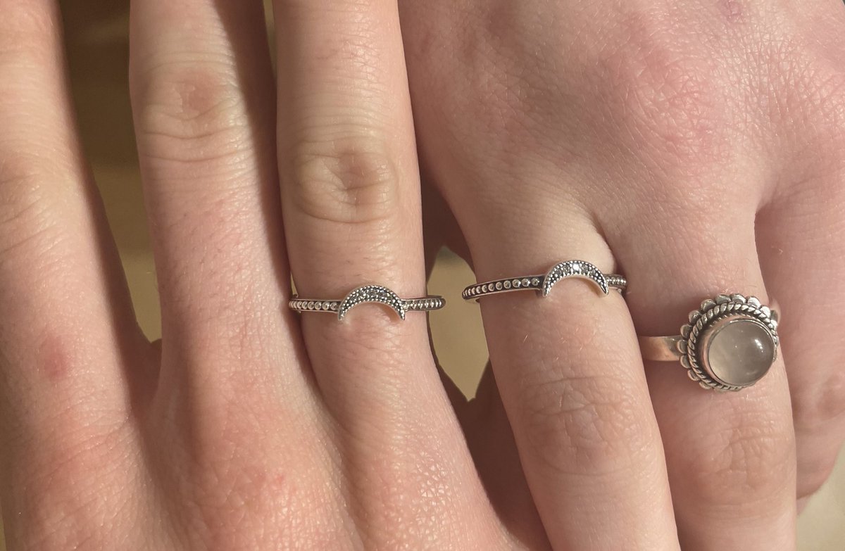 T_Ree_15's tweet photo. My sister an I did a thing 💕 love my little sis so much 🥰 https://t.co/V8JDR08hBh