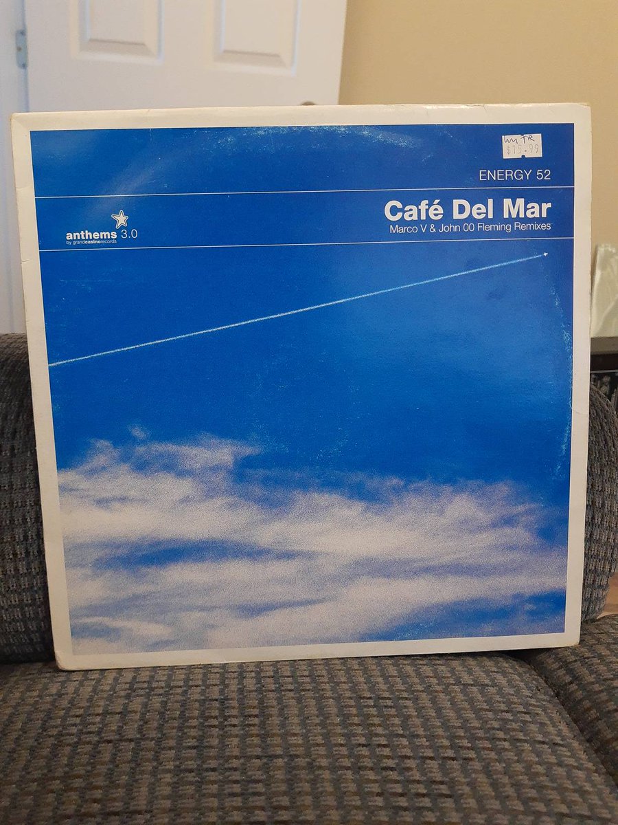 djpbe's tweet photo. Energy 52 - Café Del Mar #nowplaying #nowspinning #vinylcollection #vinylcollectionpost #vinylcommunity #vinyljunkie #vinylgram #vinylrecords #vinyloftheday #vinyl #records #lp #album #albumcover #albumoftheday #12inchsingle #00s #00strance #trance #marcov #john00fleming #remix https://t.co/myM7ADYBIq