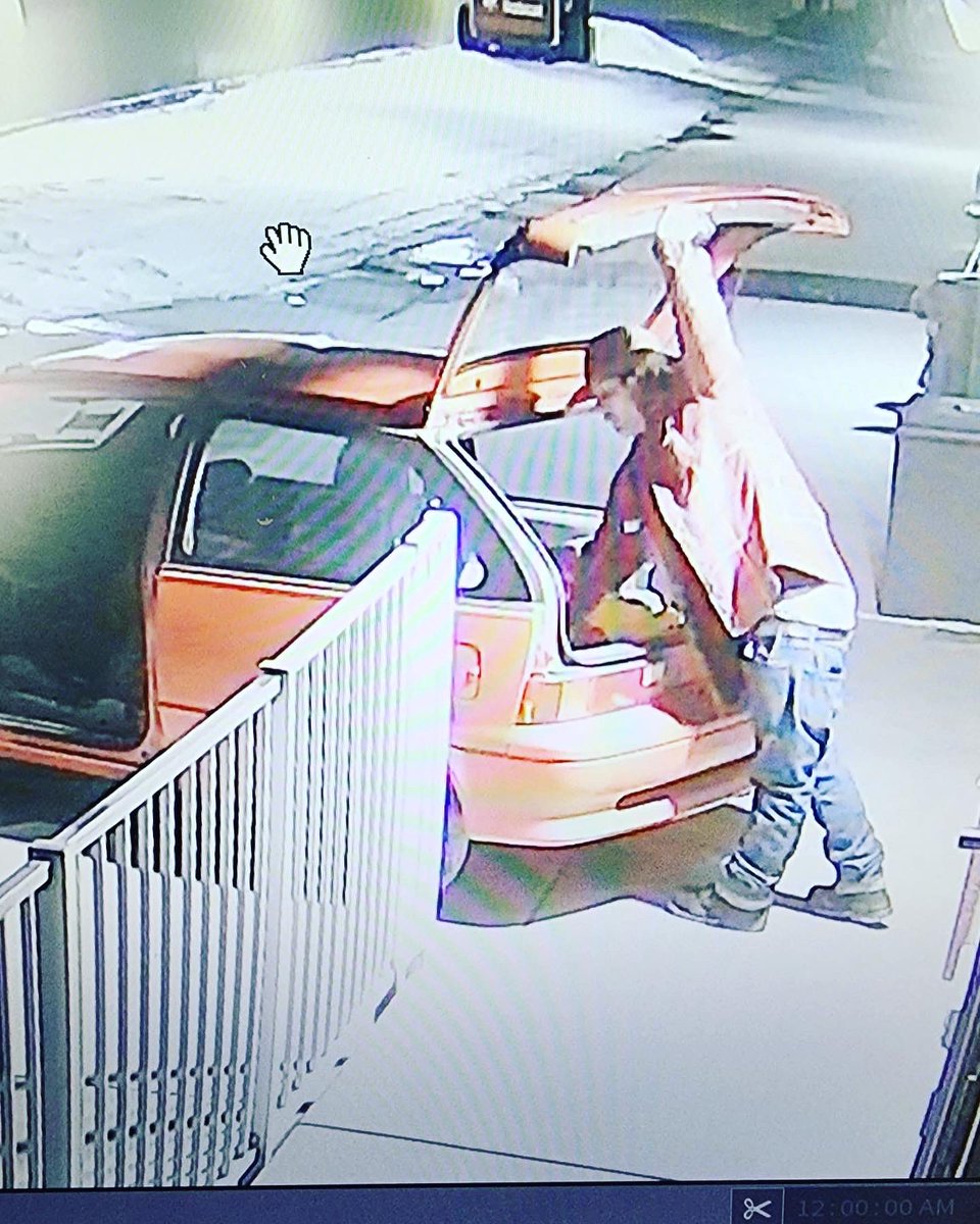 SilverOakGolf's tweet photo. Monday morning around 12:30 am this man broke into the Maintenance facility at Silver Oak Golf Course. If you recognize him, his car, or have any information, please call Silver Oak 775-841-7000 or the Carson City Sheriff’s Office. https://t.co/mihp0uTLwf