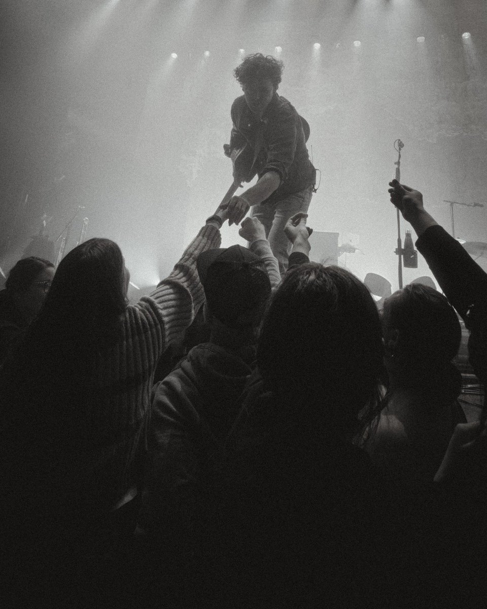 vancejoy's tweet photo. Some proper sing alongs last night in Minneapolis. Thank you for the warm welcome after so long guys

📸 Brad Cauchy https://t.co/SVB5HWl4L9