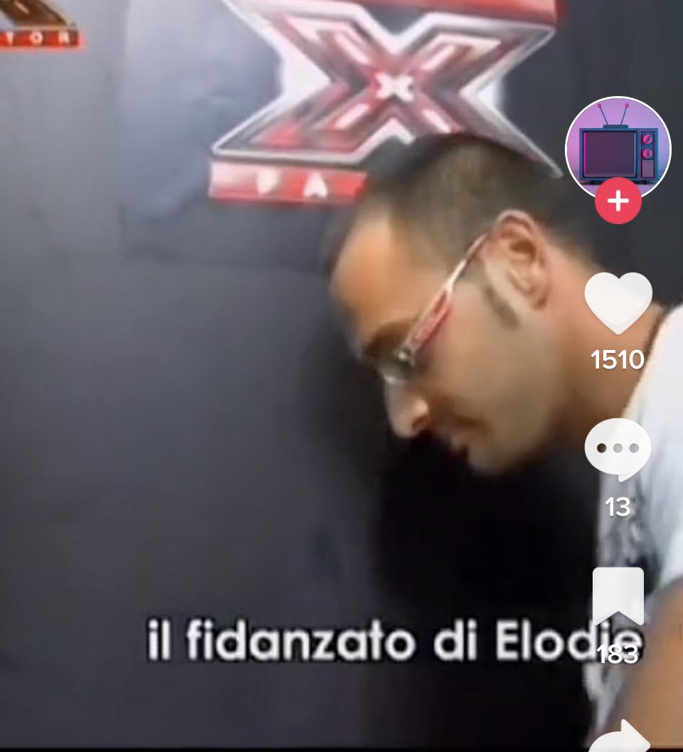 inutilecanzone's tweet photo. ogni tanto l’universo mi ricorda lui e mi chiedo: come sta? cosa fa? https://t.co/rENdlkxsyw