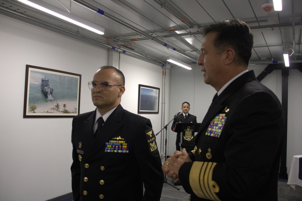 JefeArc's tweet photo. En el edificio Fortaleza se llevó a cabo el relevo del JTC de la @ArmadaColombia, presidida por el señor @COMANDANTE_ARC, cargo que asumió el JTC Jorge Jaime Rivera Peláez. https://t.co/iyXBfSNLFX