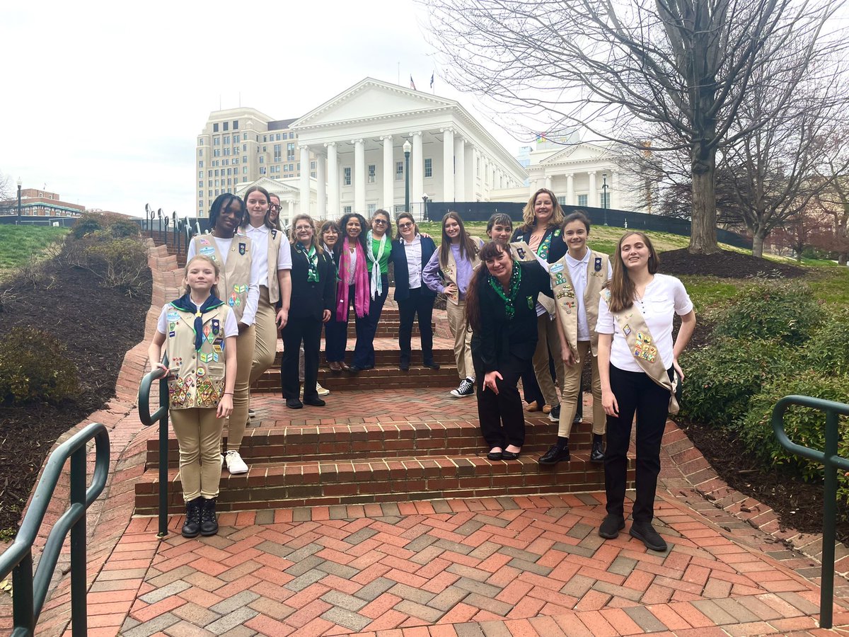 gsccc's tweet photo. Today, several #GSCCC #GirlScouts, volunteers, and staff visited the Virginia State Capitol for their annual Legislative Day visit. Pictured is the group outside of the capitol building. Thanks to all of the girls, volunteers, and others who helped to make this day possible! https://t.co/4cRmdY9XEc