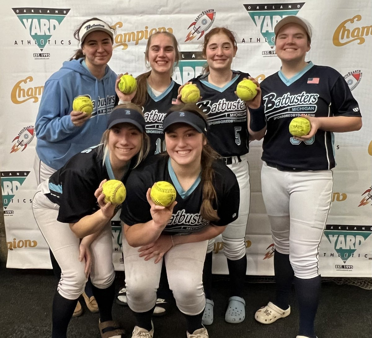 MI Batbusters 18u Hill tweet media
